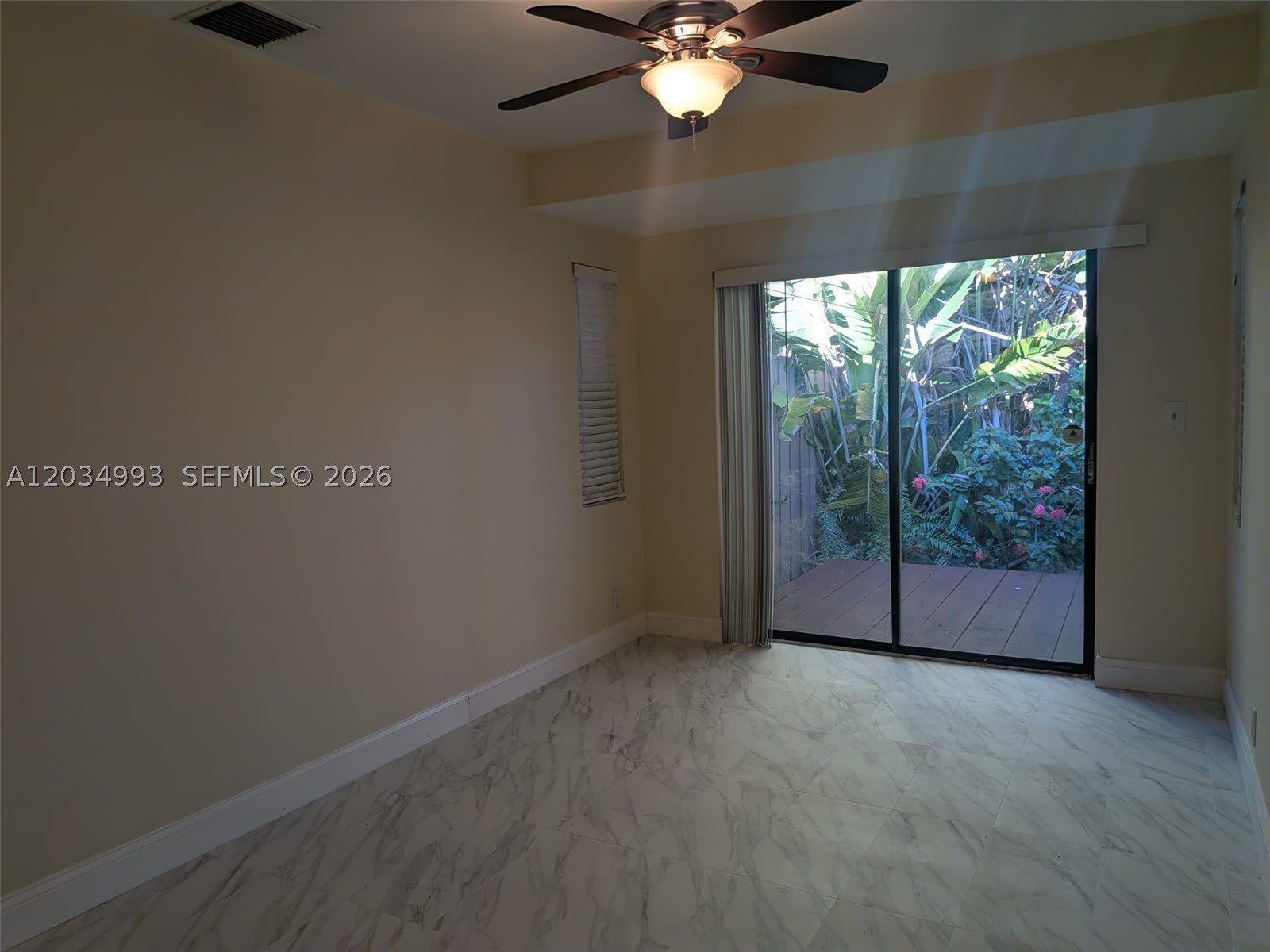 1104 NE 17th Ter – photo 3