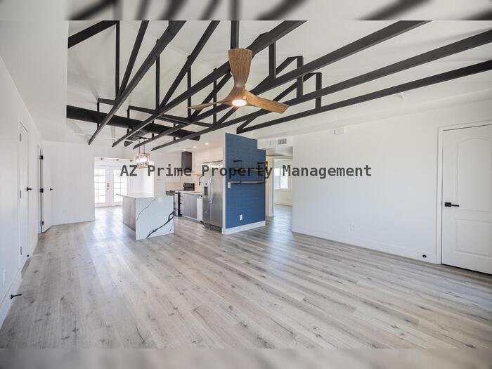 1346 East Almeria Road – photo 4