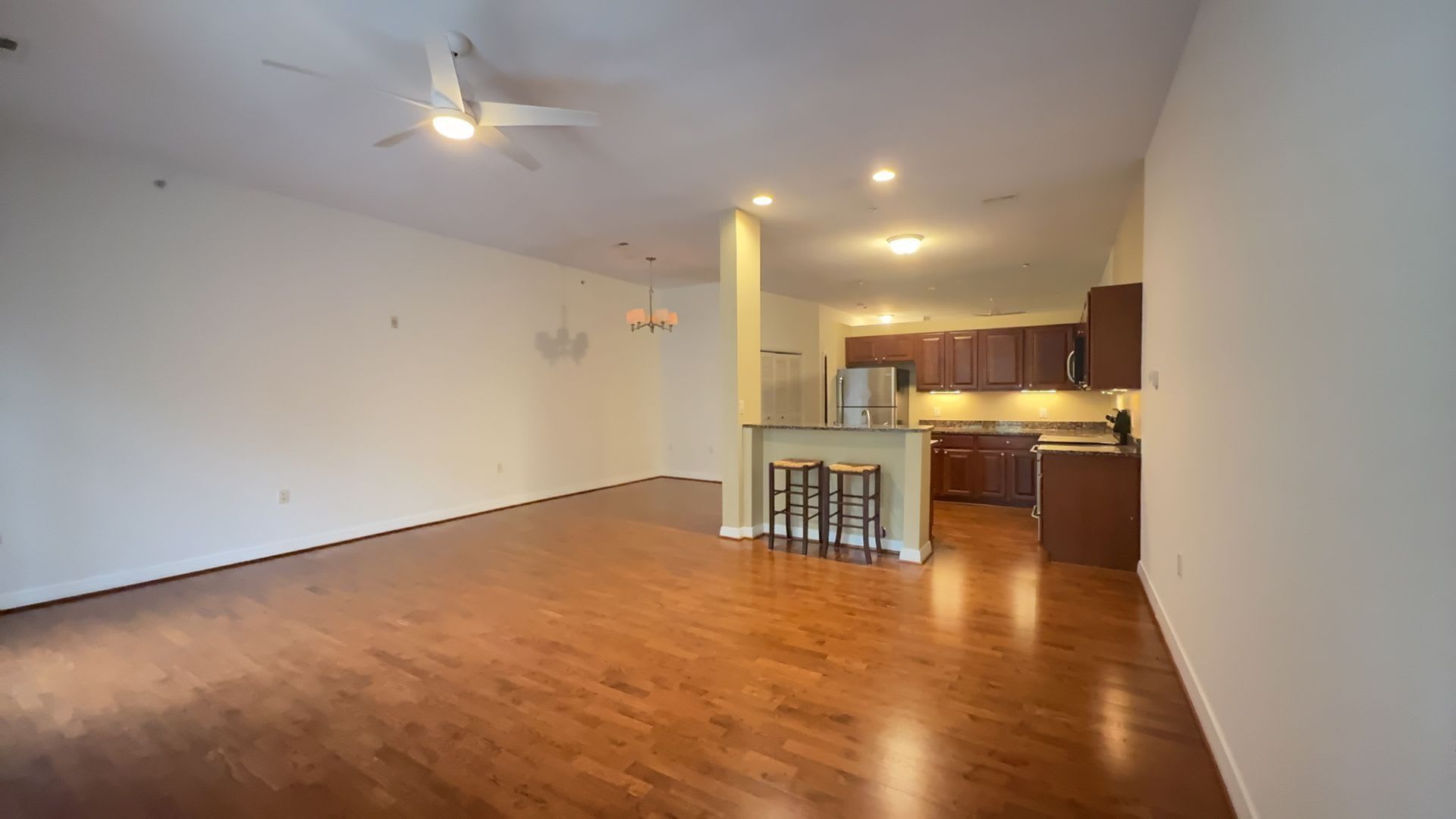 Modern 1-Bedroom Condo with Private Balcony! – photo 4