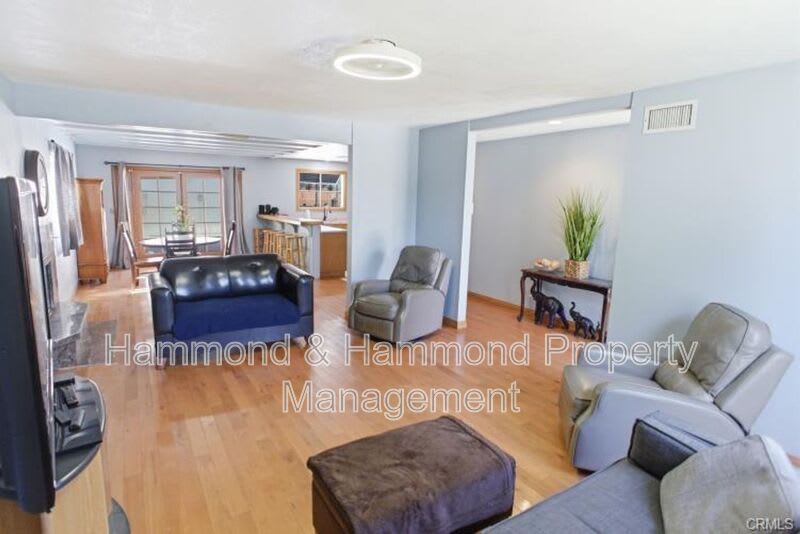 20247 Parthenia St. – photo 4