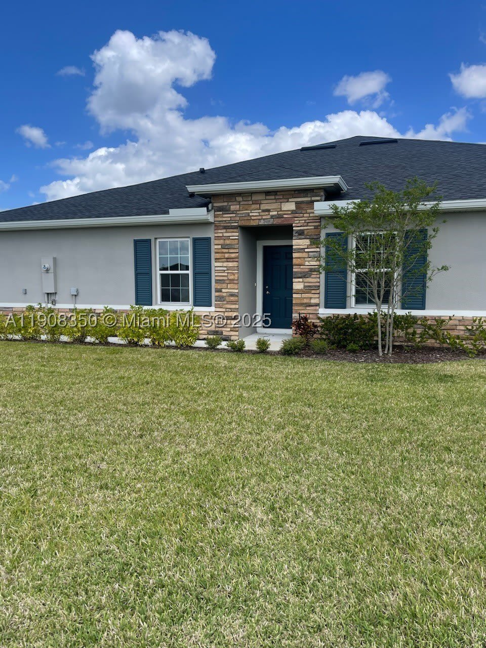 9509 SW Libertas Way – photo 2
