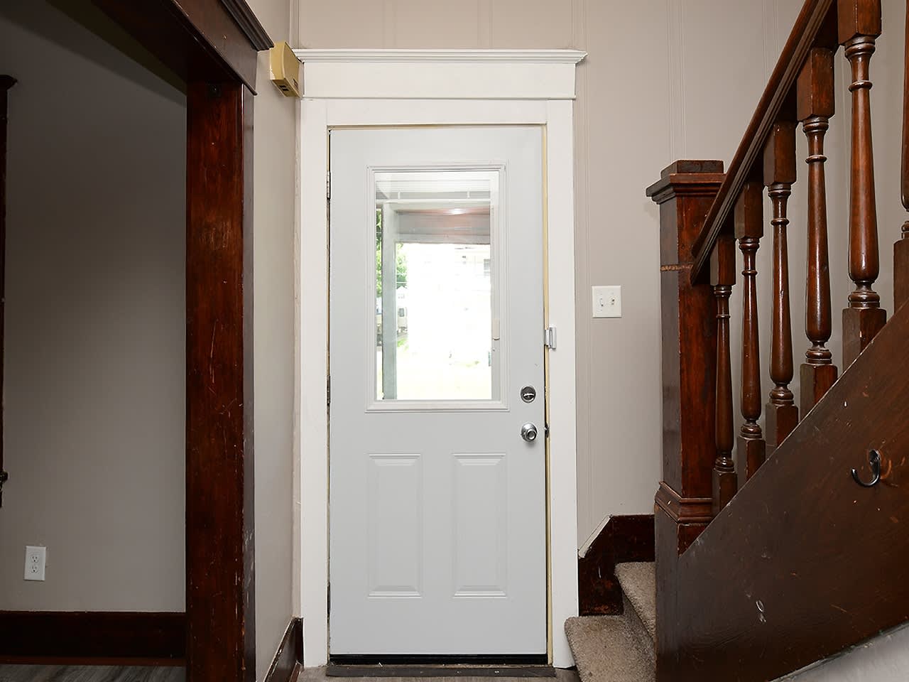355 Lincoln Avenue – photo 5