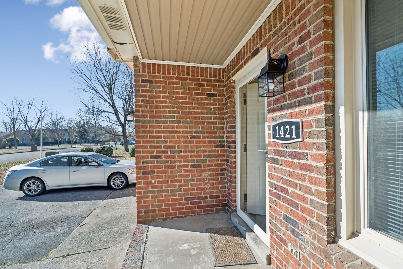 1421 Huntington – photo 3