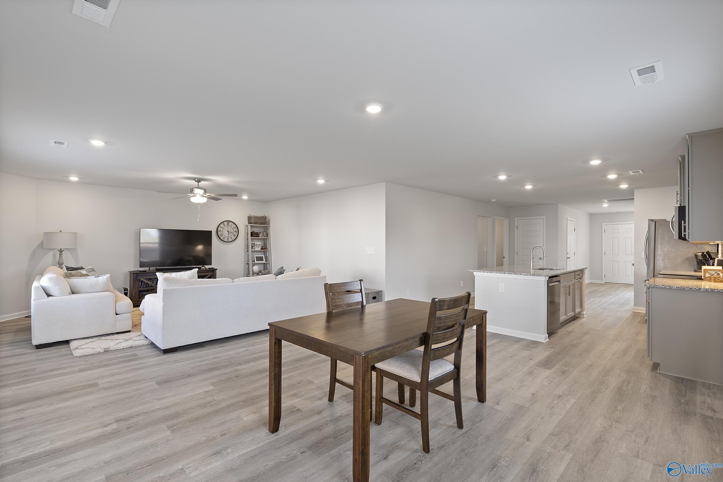 27758 Whitechapel Lane – photo 5