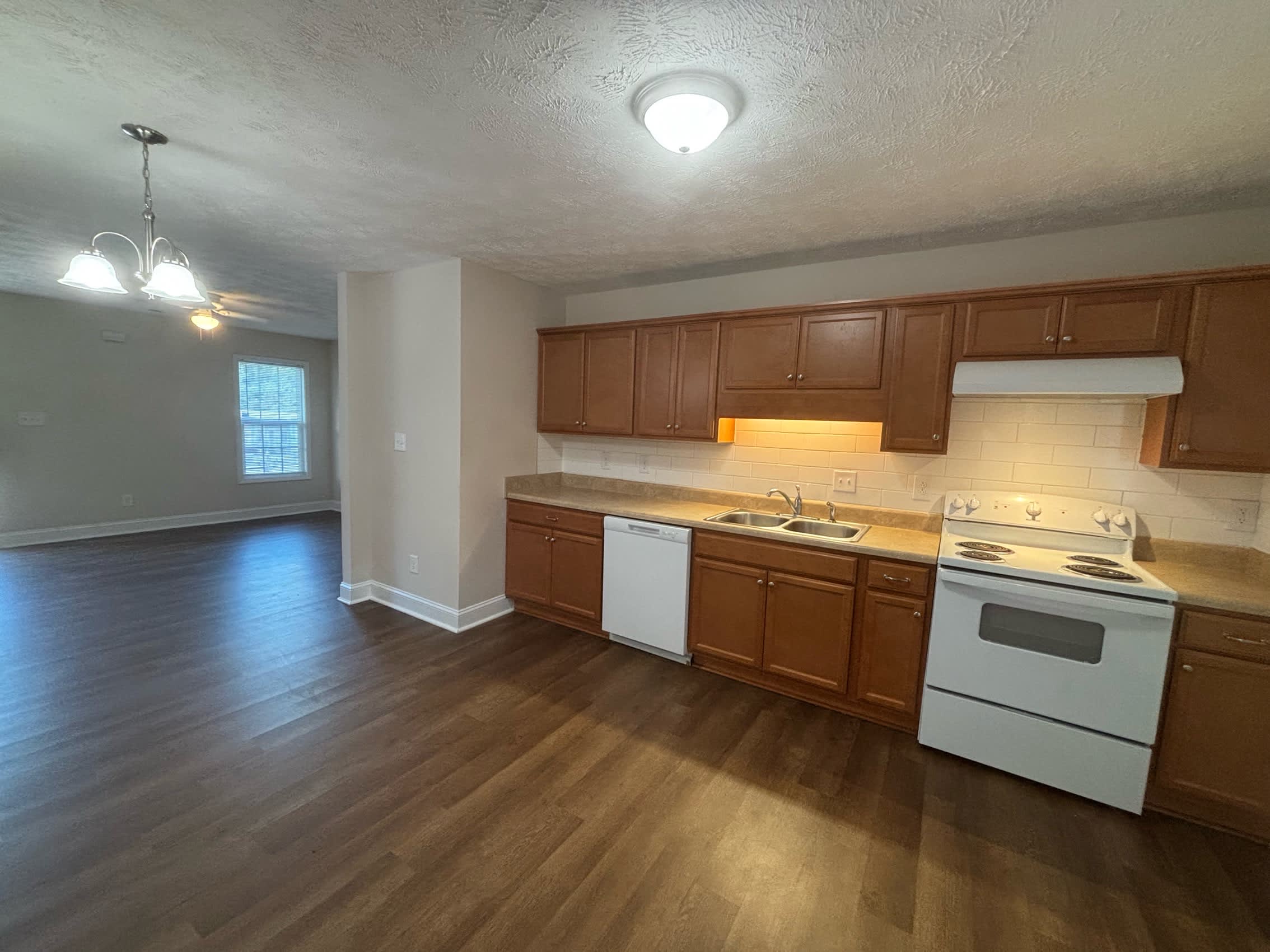 312 East Jenkins Street – photo 3