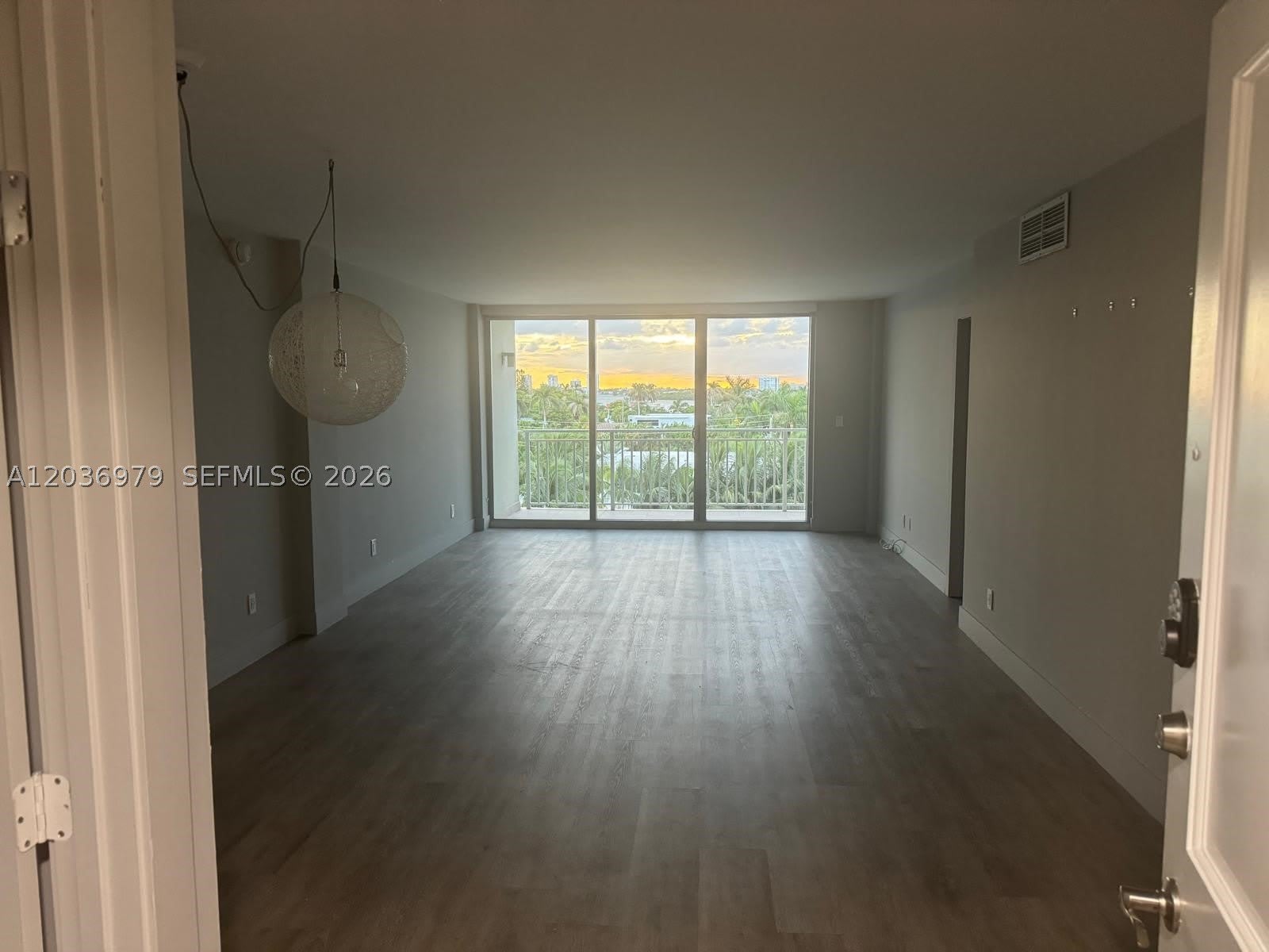 9500 W Bay Harbor Dr – photo 2