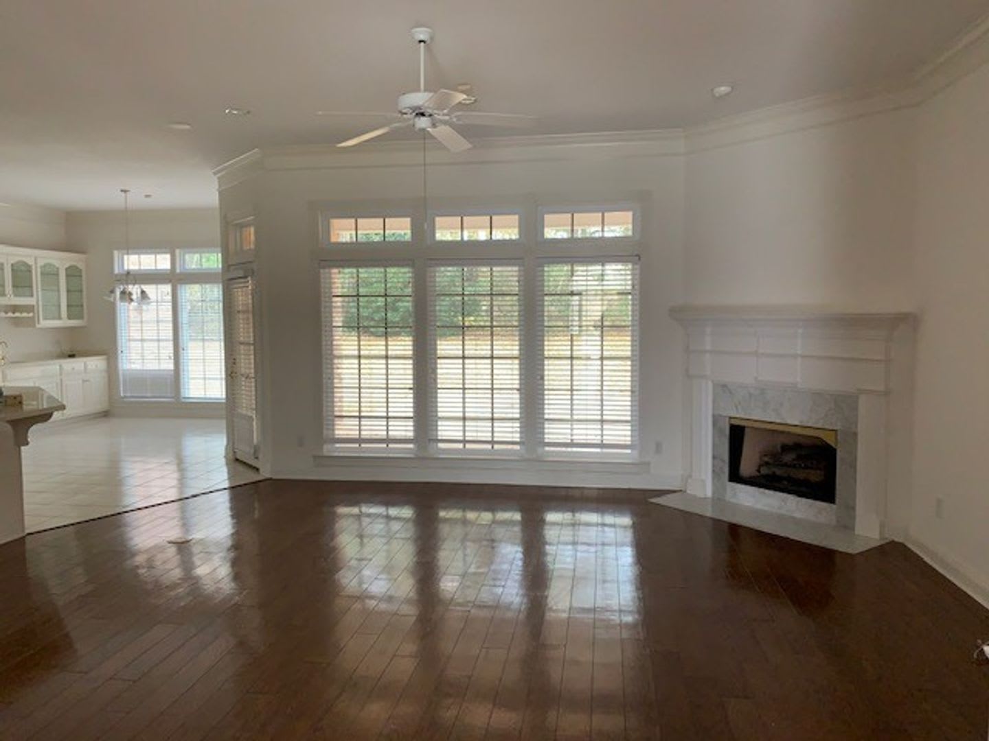 Large Brick Home 5/3 Three Car Garage – photo 1