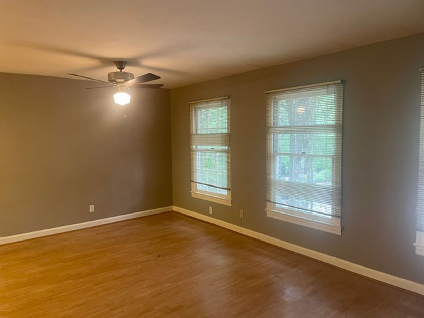 Convenient Location Near Wake Forest and Coliseum – photo 2