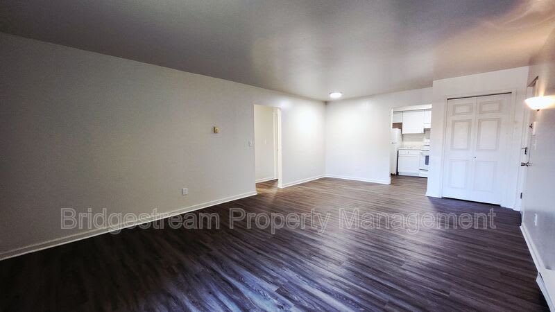 421, 441, 461 & 481 N Broadway Street – photo 3