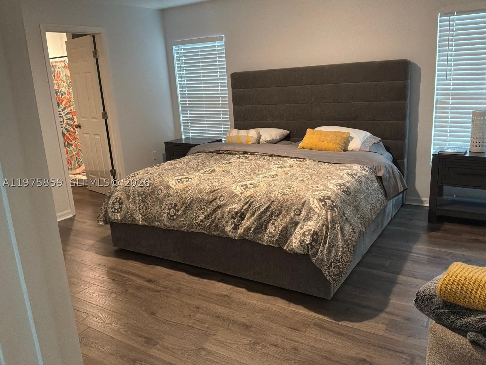 2180 SW Cameo Blvd – photo 2