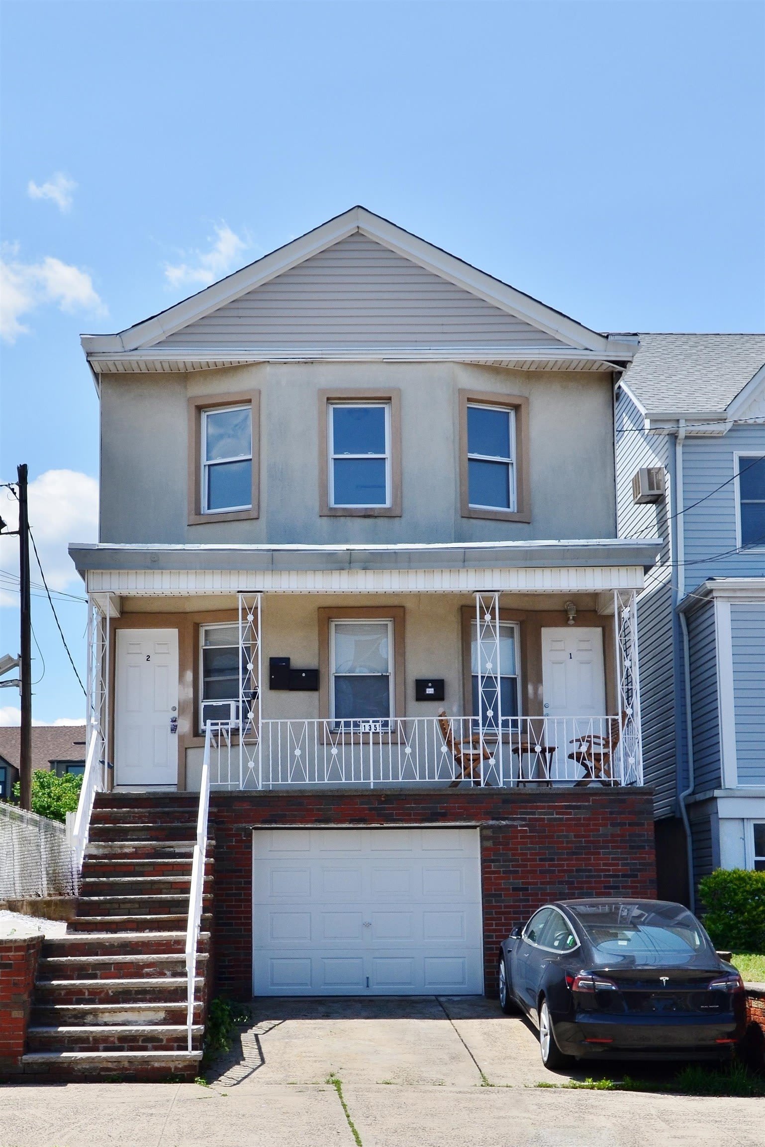 135 LORD AVE – photo 1