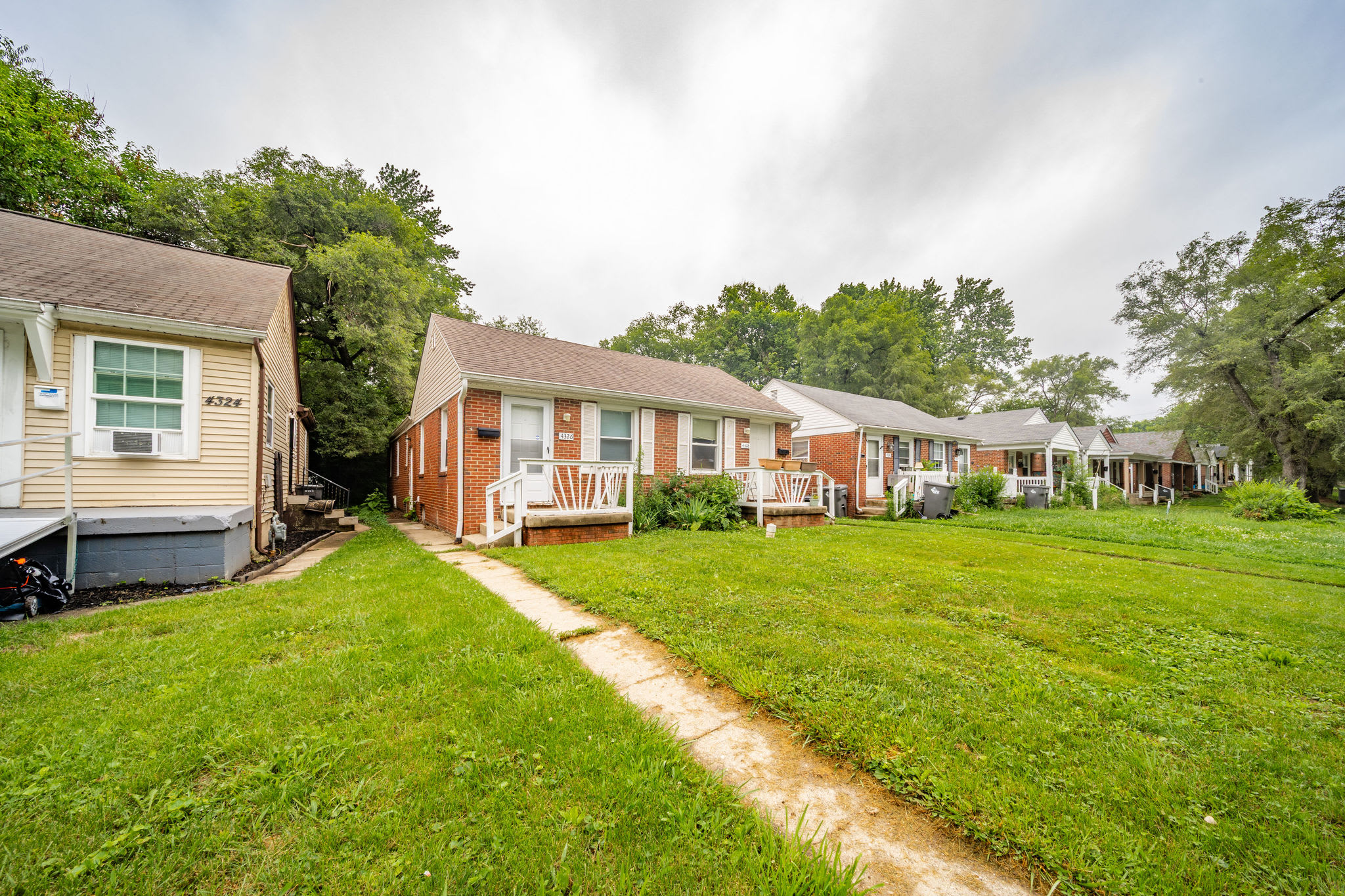 4326 Crittenden Avenue – photo 2