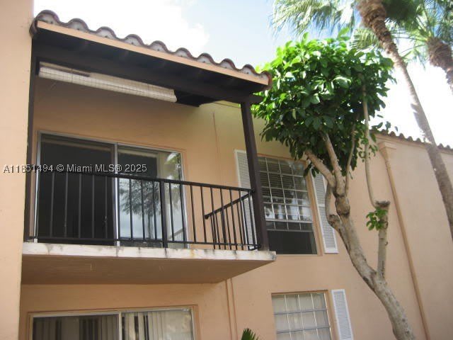 10810 N Kendall Dr – photo 2