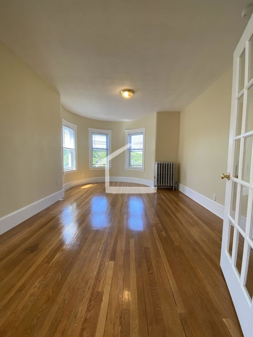 Unique Brookline Apt with higher ceil...For you 9/1/26 – photo 4