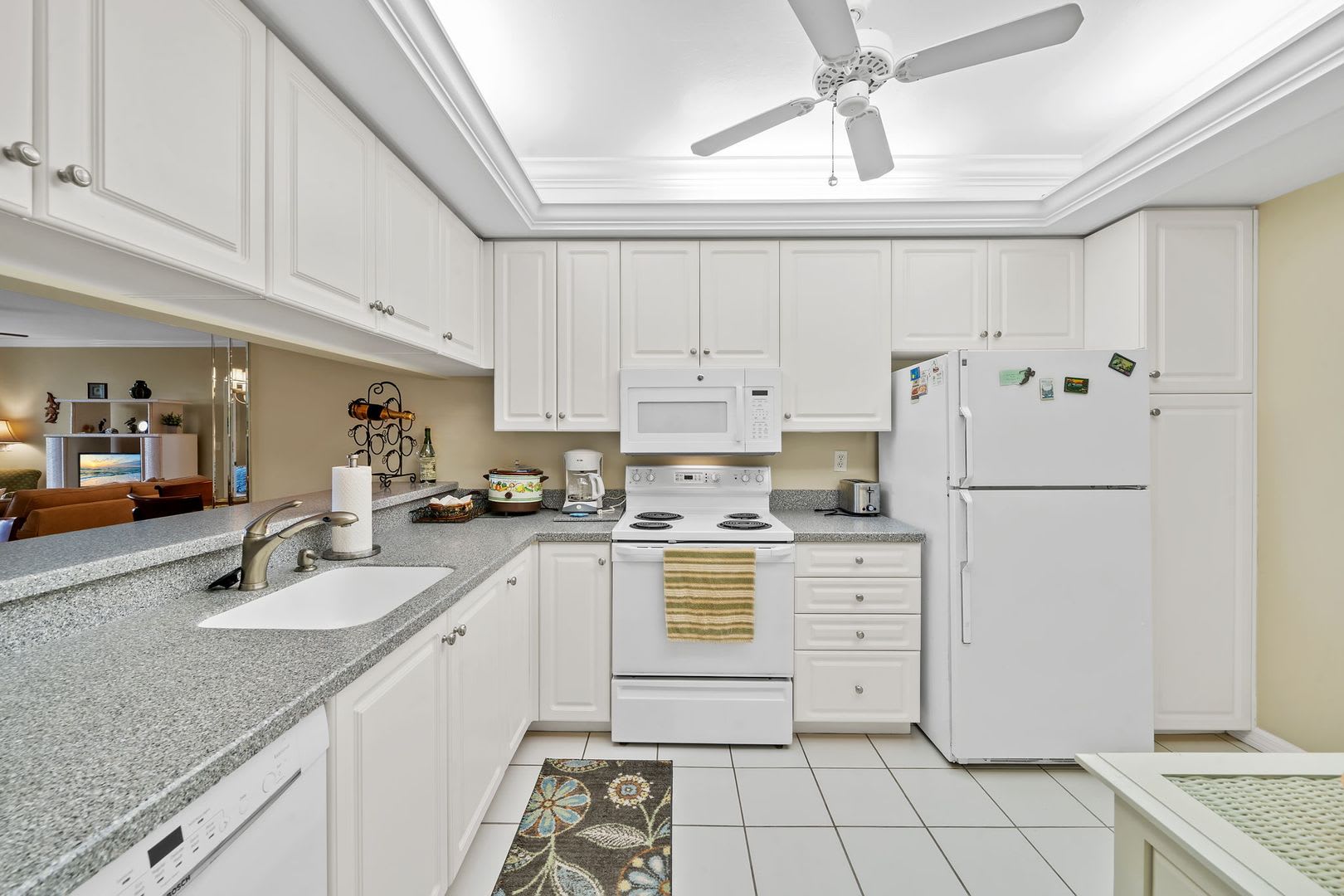 Fully Furnished 2Bd 2Ba Golf Course Condo Seasonal Rental In Golfview Fort Myers – photo 4