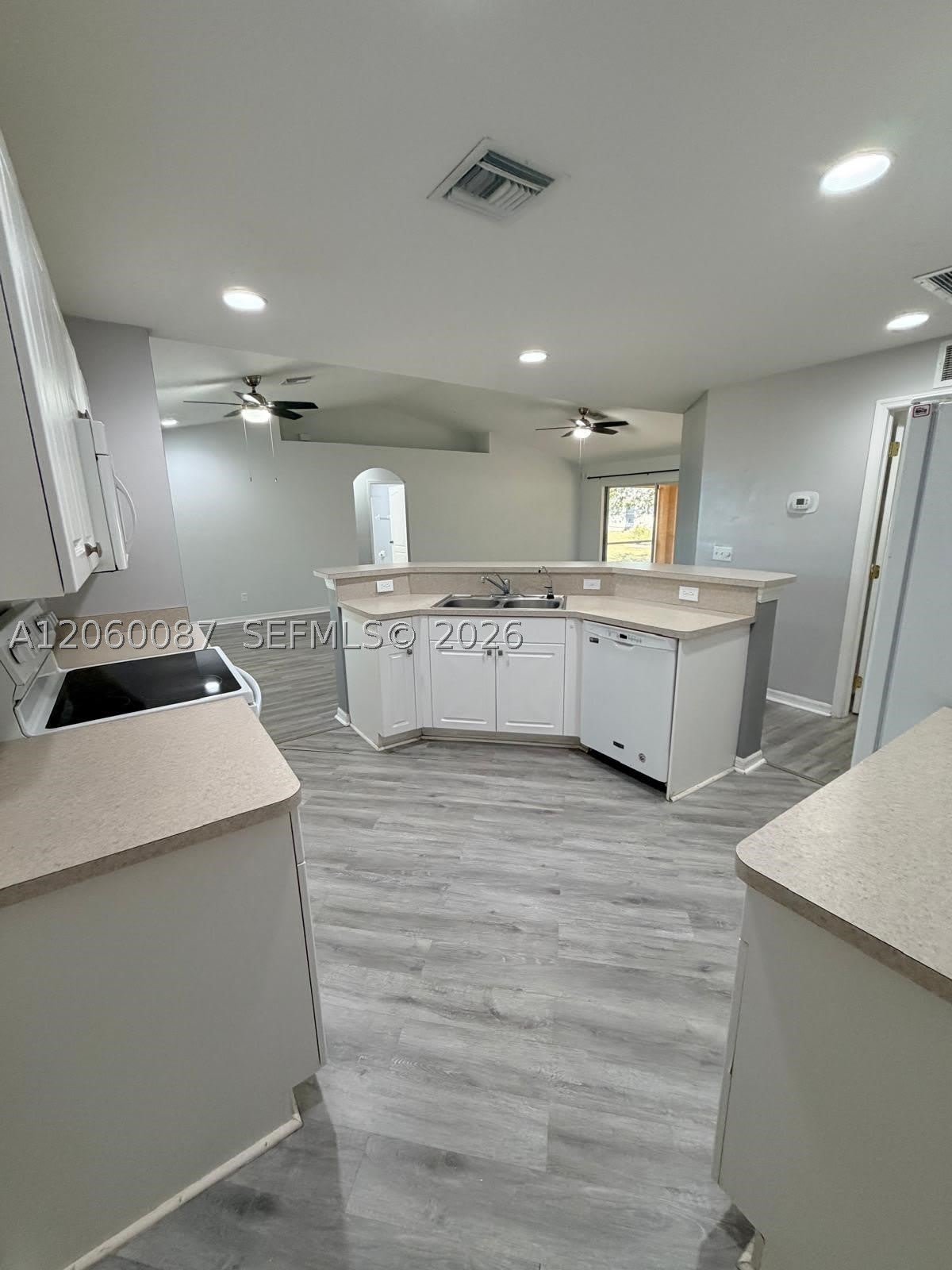 507 Peerless Cir – photo 2