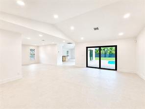 4823 Northwest 91st Way – photo 5