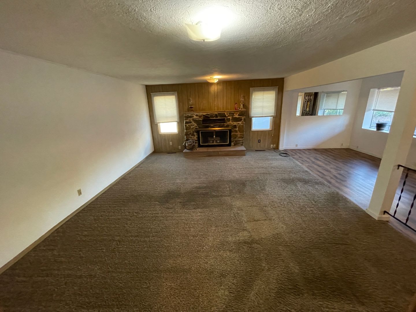 Paradise 3 bedroom 2 1/2 bath, large home, shop, natural landscaping. – photo 2