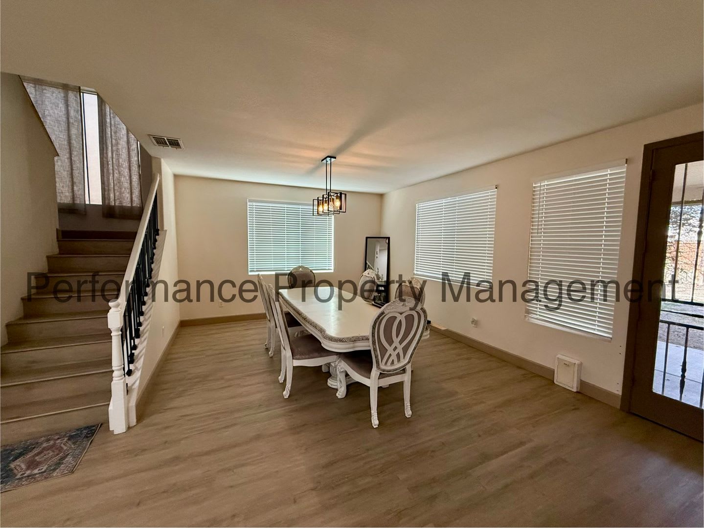 Beautiful 2 Story SW Bakersfield Home w/ Solar, RBP & Deposit Alternative Option – photo 4