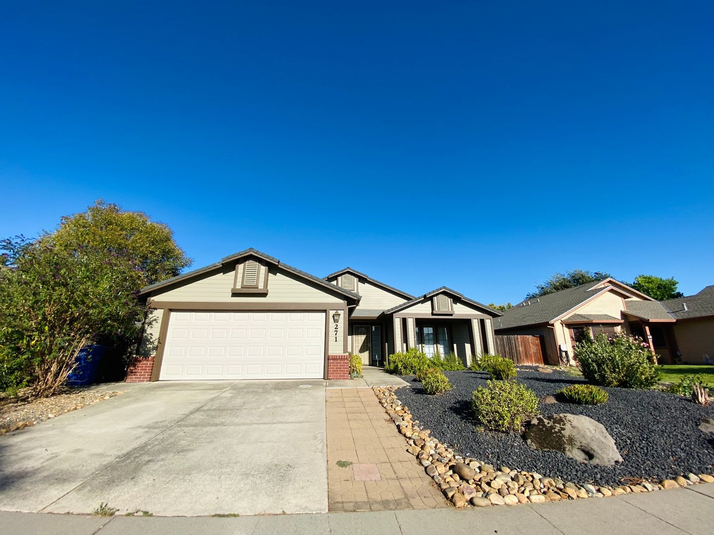 Lovely Galt Home – photo 2