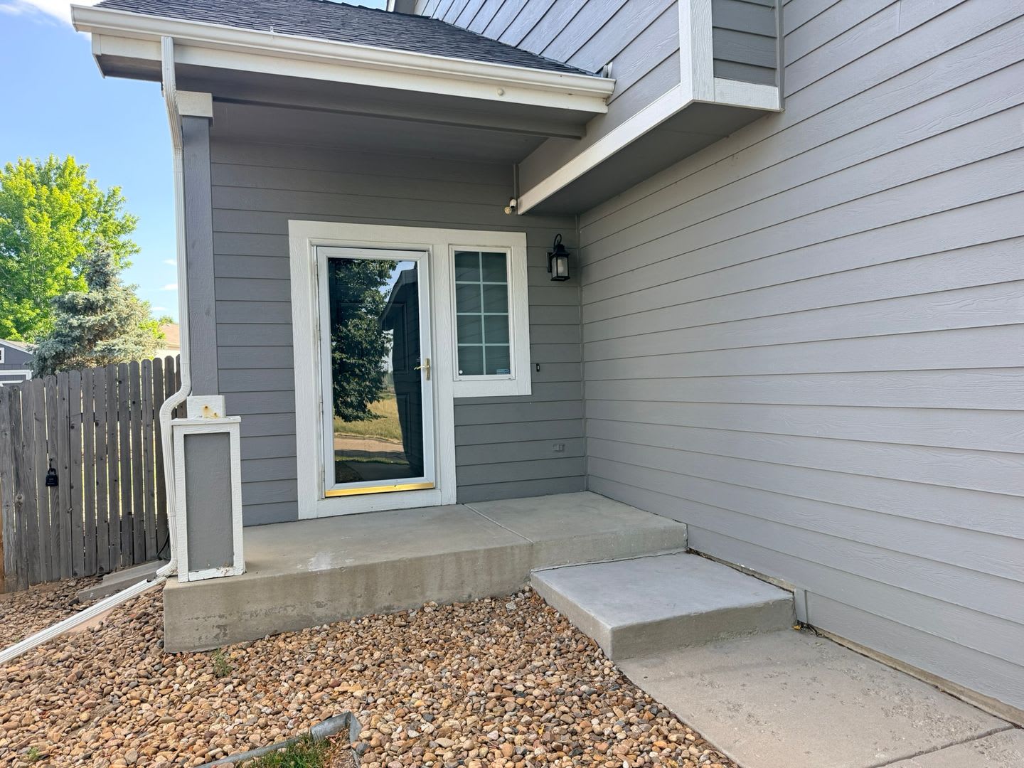 Updated 4 Bed 3 5 Bath 2 Car Home In Settlers Village – photo 2