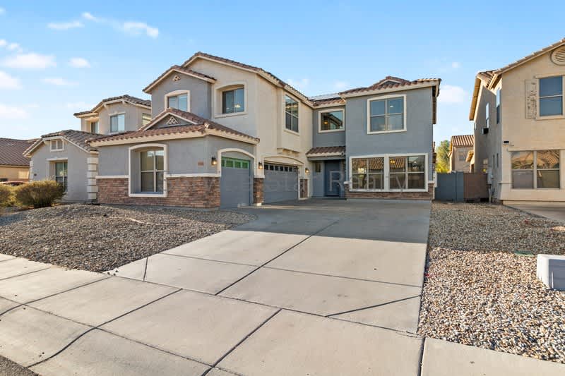 10122 W Albeniz Pl – photo 2