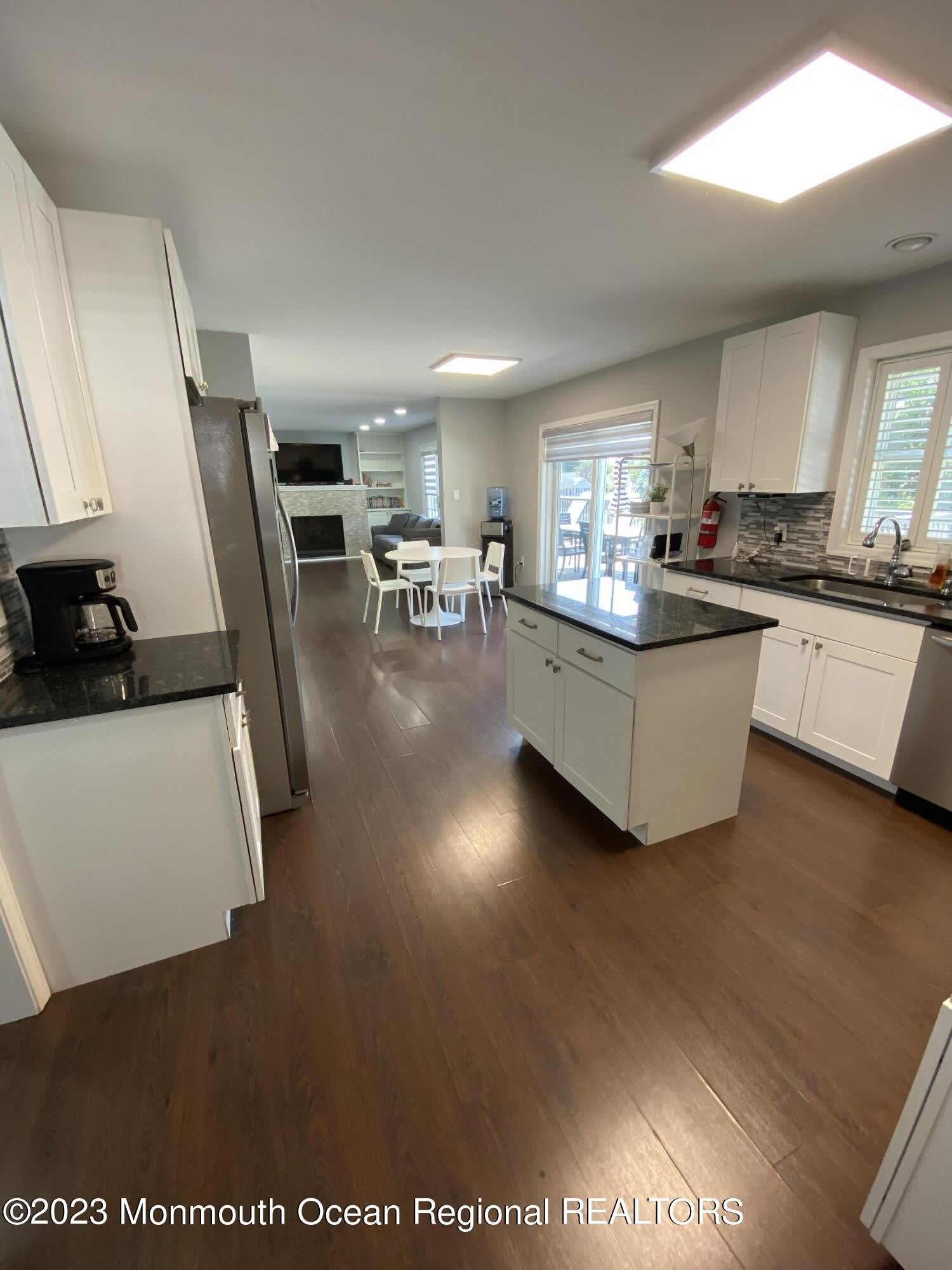 511 W Park Avenue – photo 5