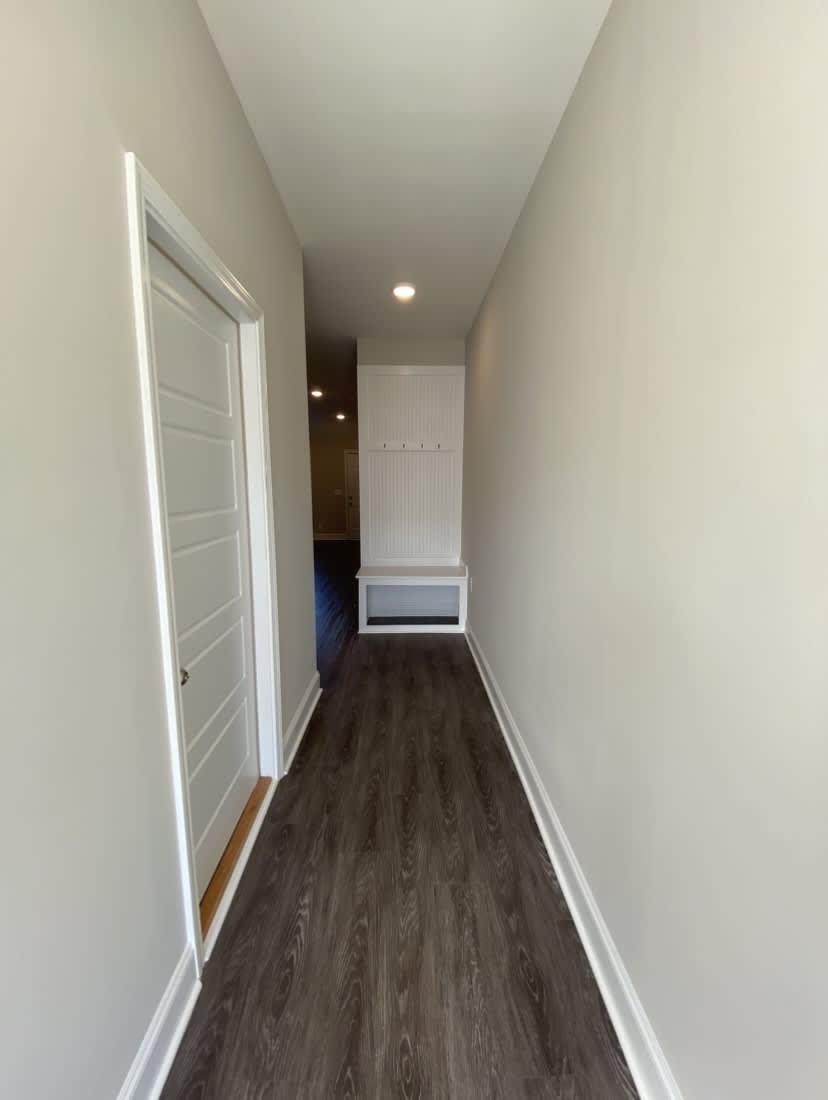 1039 Glenkirk Drive – photo 2