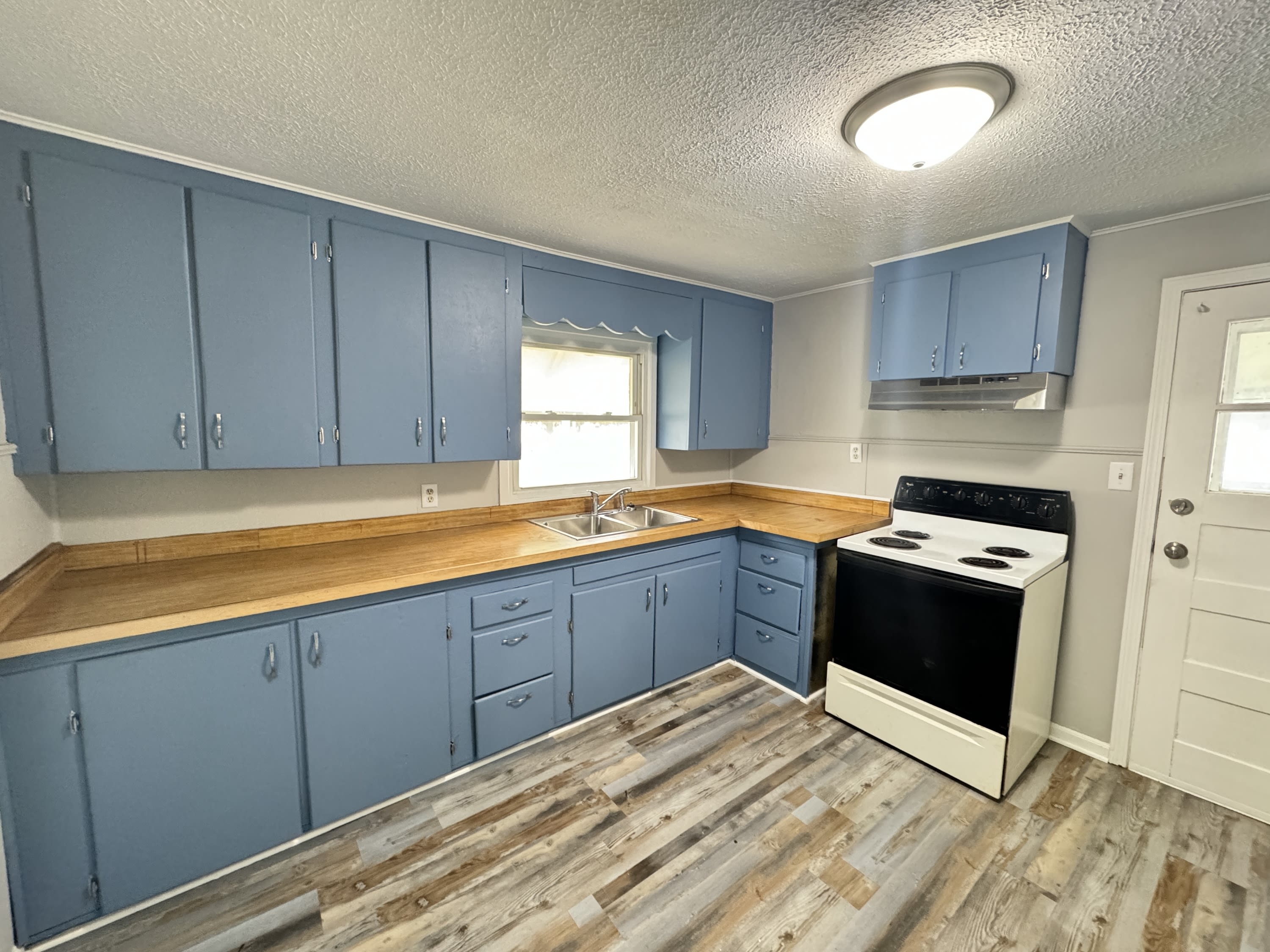 2325 North Locke Street – photo 4