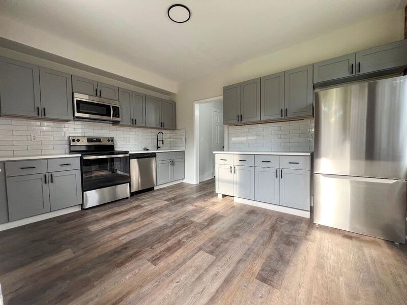 927 S Champion Ave – photo 1