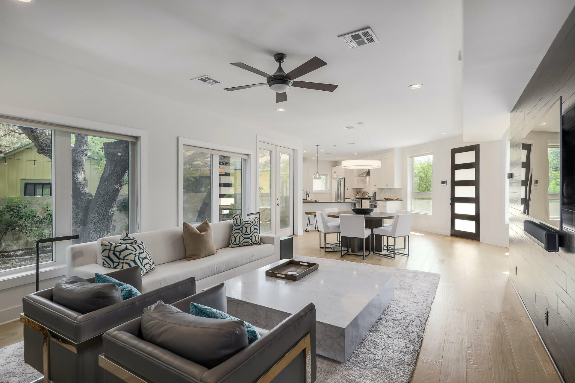1010 Hillside Avenue – photo 3