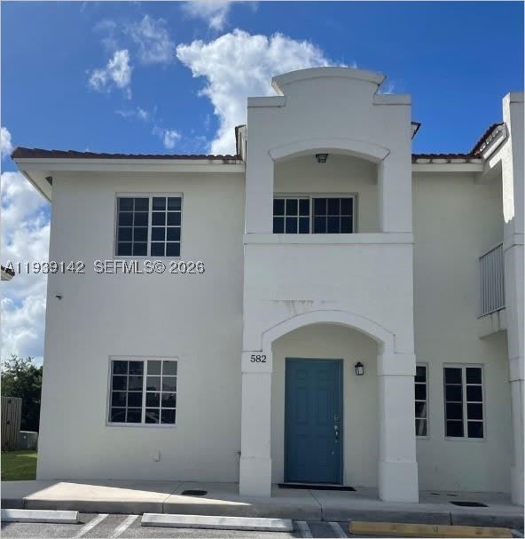 582 SW 2nd Pl – photo 2