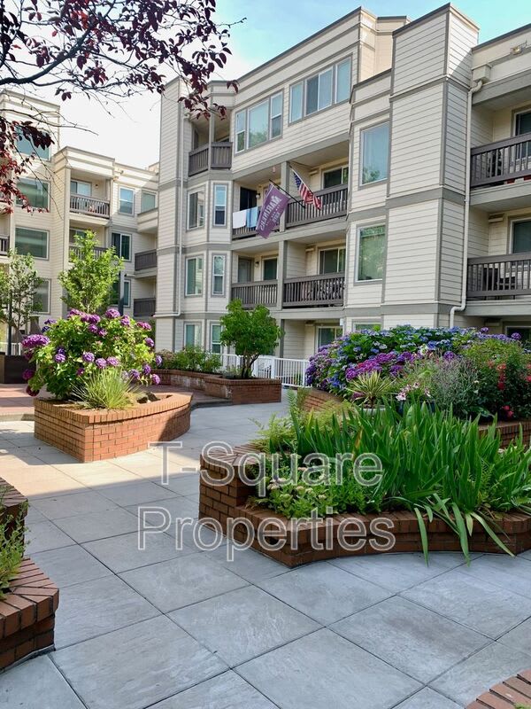 2152 N 112Th St – photo 3