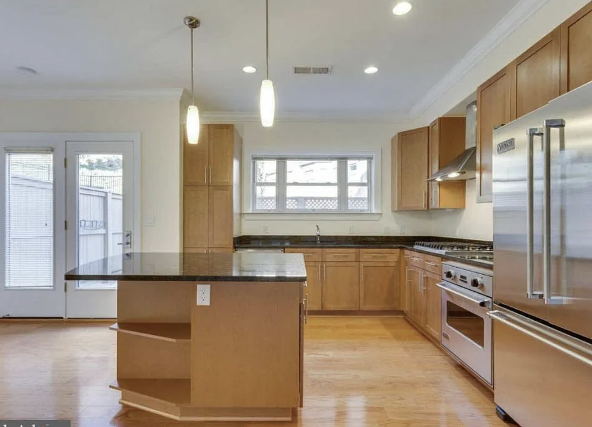 2237 Fairfax Drive – photo 4
