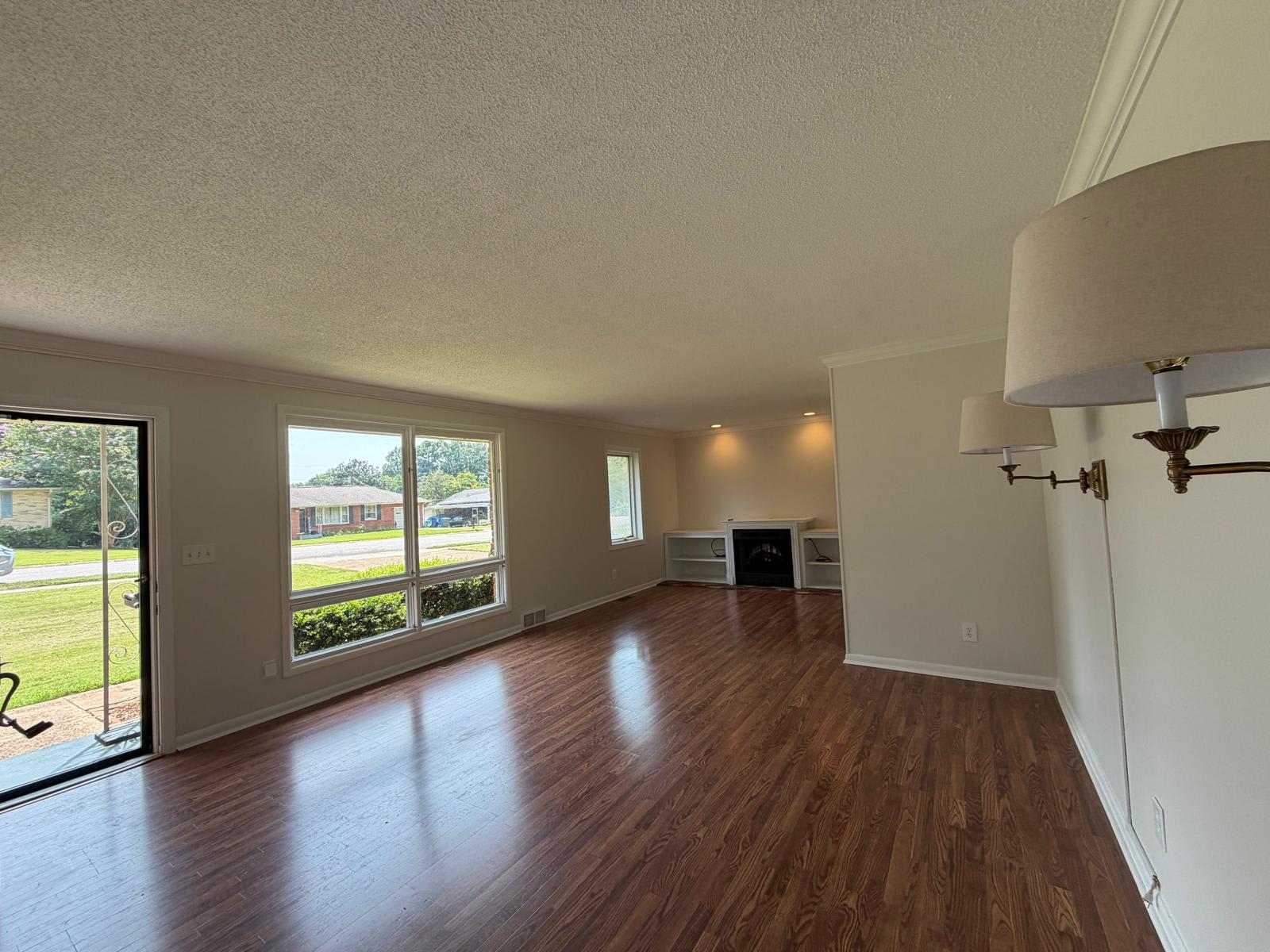 524 Graycroft Drive Southwest – photo 3