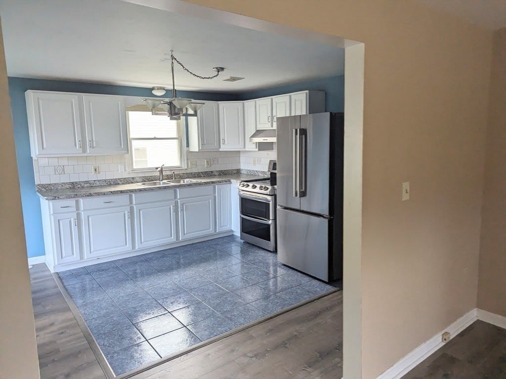 25 Brodeur Avenue – photo 4