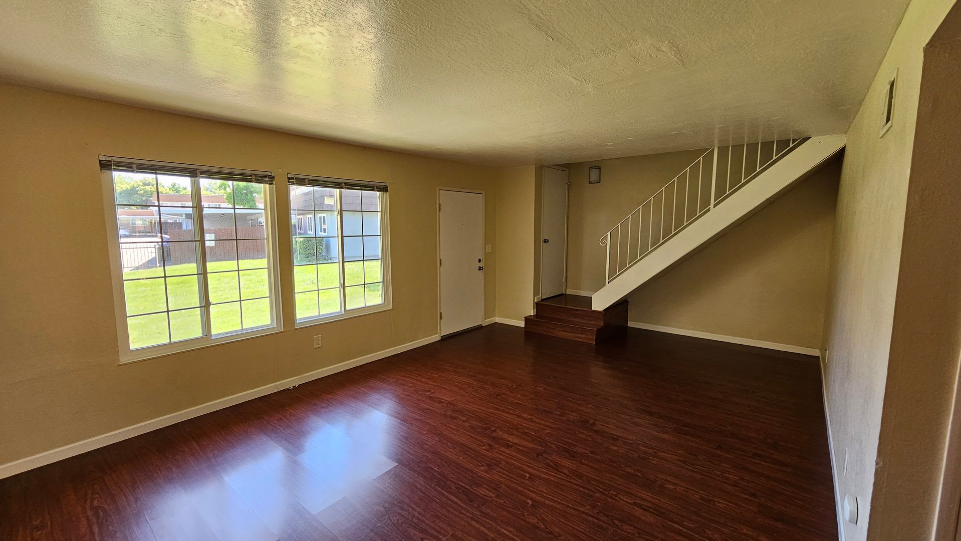 4 bedroom townhouse near Top Rated Pleasanton Schools – photo 1