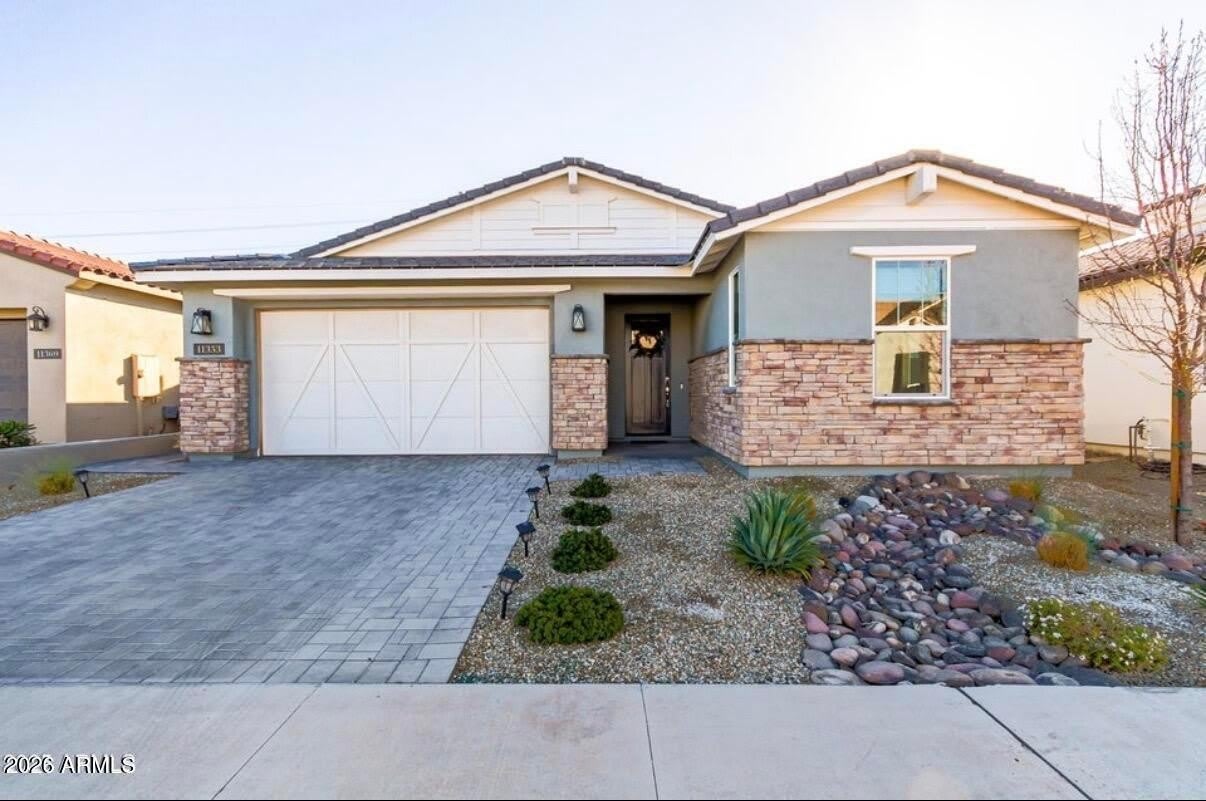 11353 N Luckenbach Street – photo 2