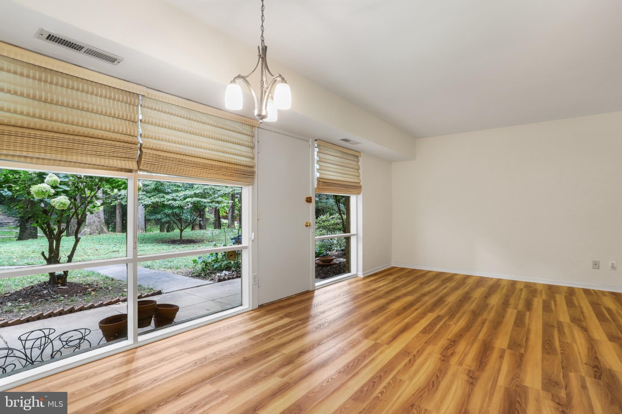 4917 AMERICANA Drive – photo 3