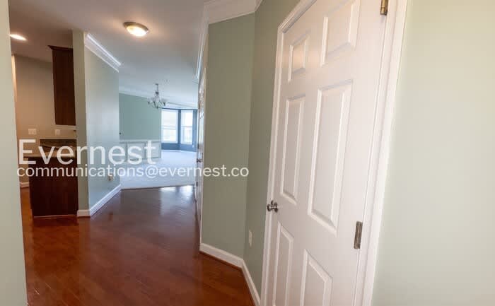 701 Cobblestone Boulevard – photo 4