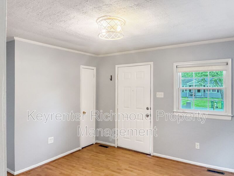 1019 Halsey Lane – photo 4
