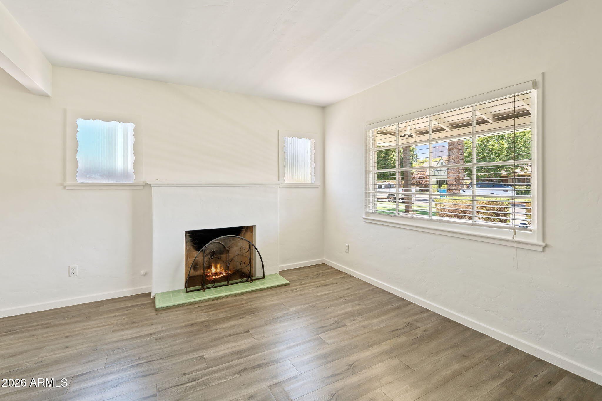 334 W Lewis Avenue – photo 5