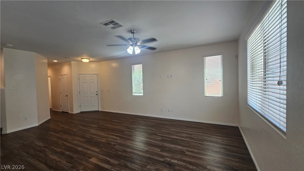 5367 Glenburnie Street – photo 5