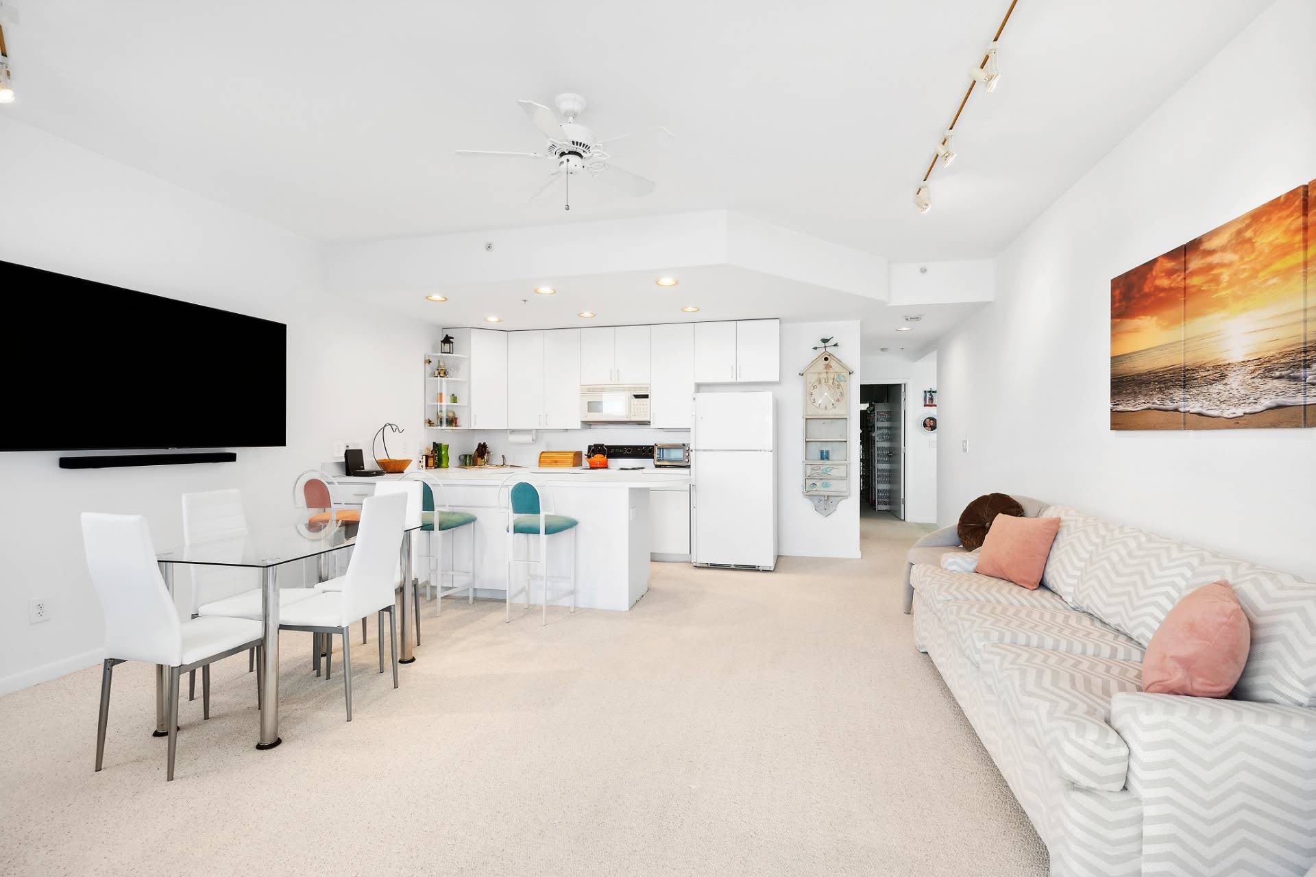 250 Dune Road – photo 5
