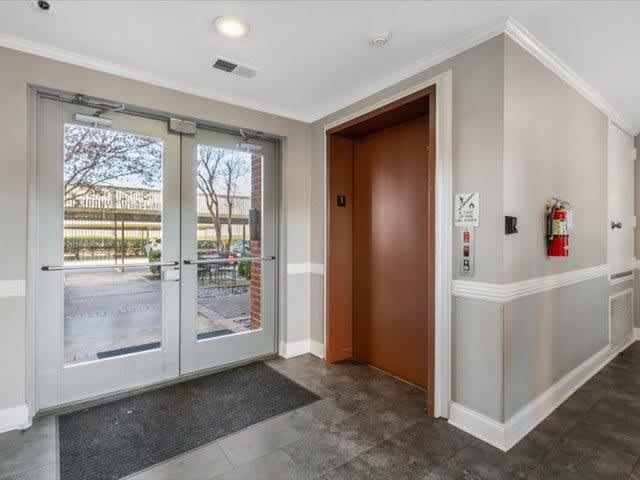 580 South Main StreetUnit 204 – photo 2