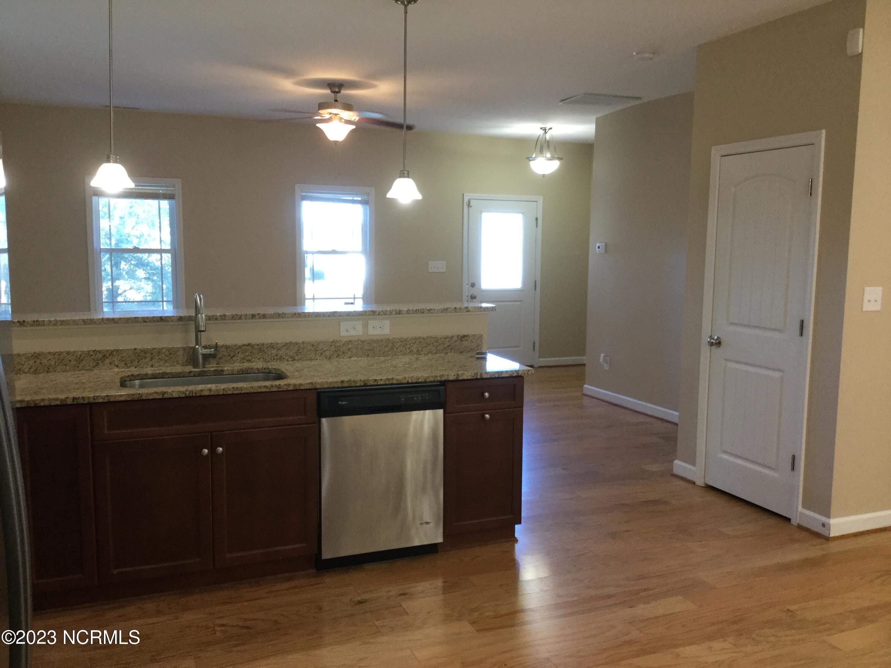 748 Chadwick Shores Drive – photo 4