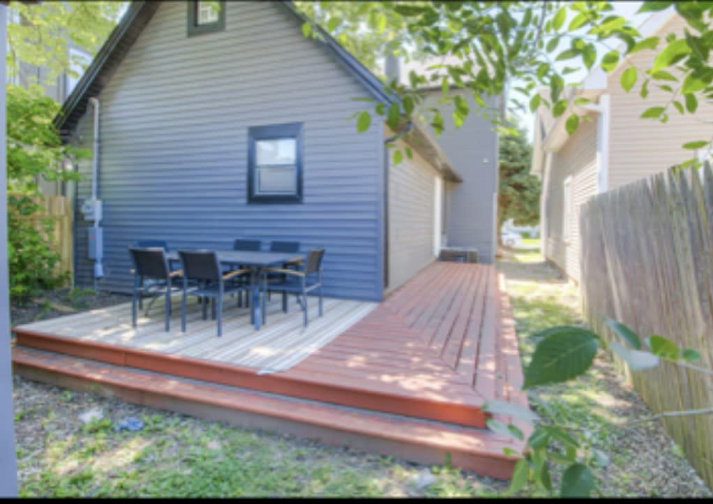 350 Terrace AveA – photo 1