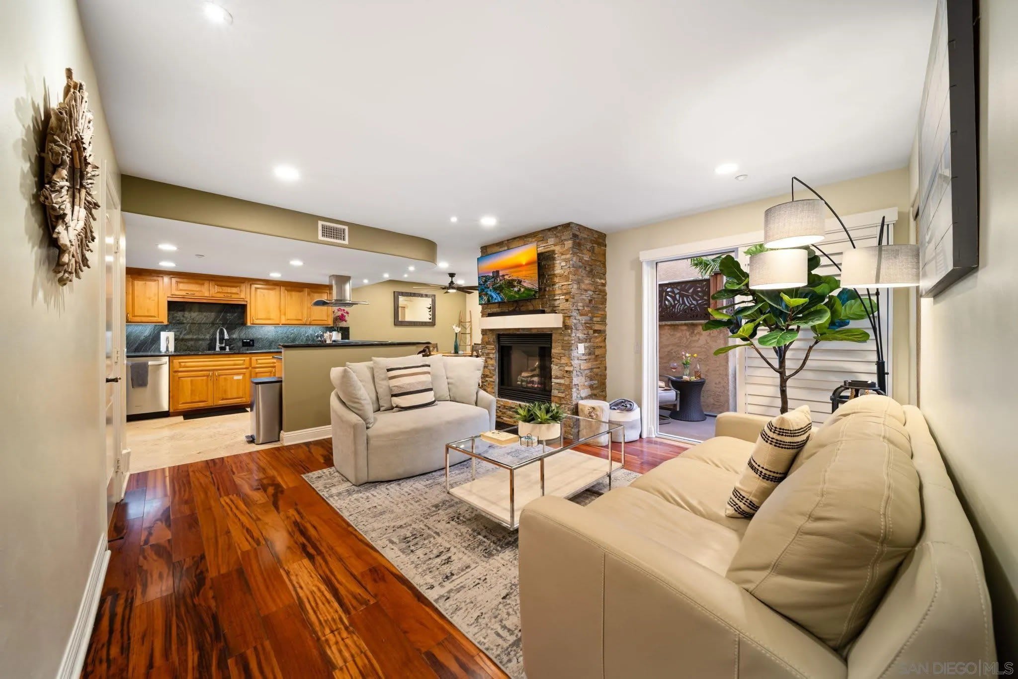 886 Felspar St – photo 1