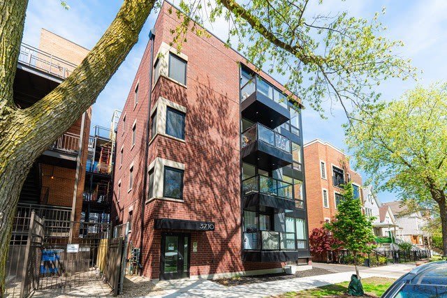 3710 N Kenmore Avenue – photo 1