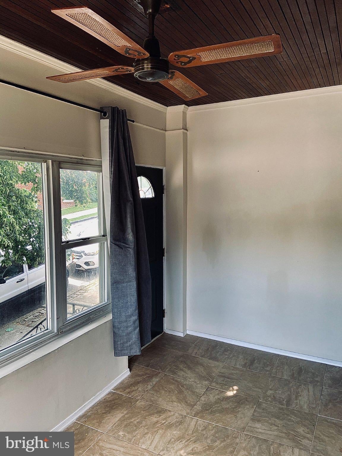 4617 SILVERWOOD Street – photo 3